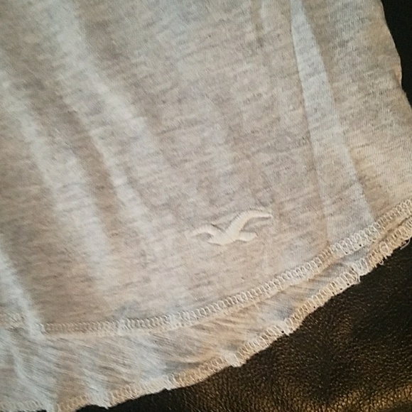🌻4/$20 Hollister Short Sleeve Shirt - Picture 5 of 8